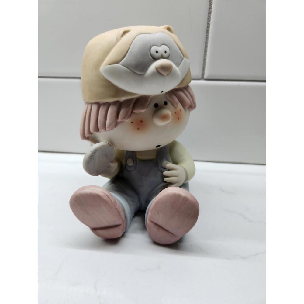 George Good Bumpkins Bank Fabrizio 6.5” Porcelain figurine Racoon Hat cap